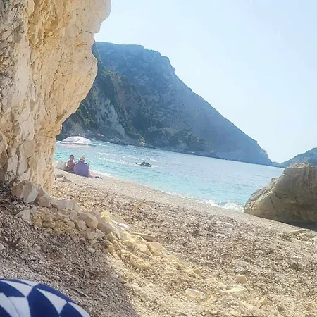 Sharon's Island Get Away In Livadi Kondoyenadha