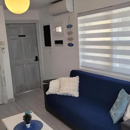 Malki's House In Livadi Appartement *