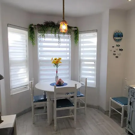 Apartment Sharon's Island Get Away In Livadi