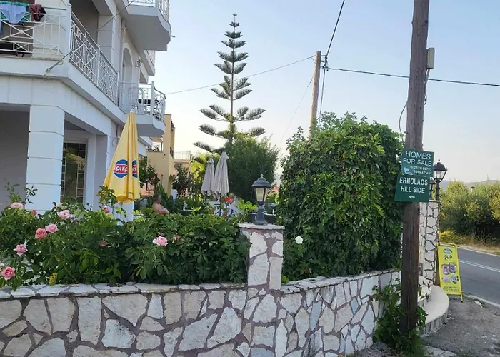 Malki's House In Livadi Kondoyenadha