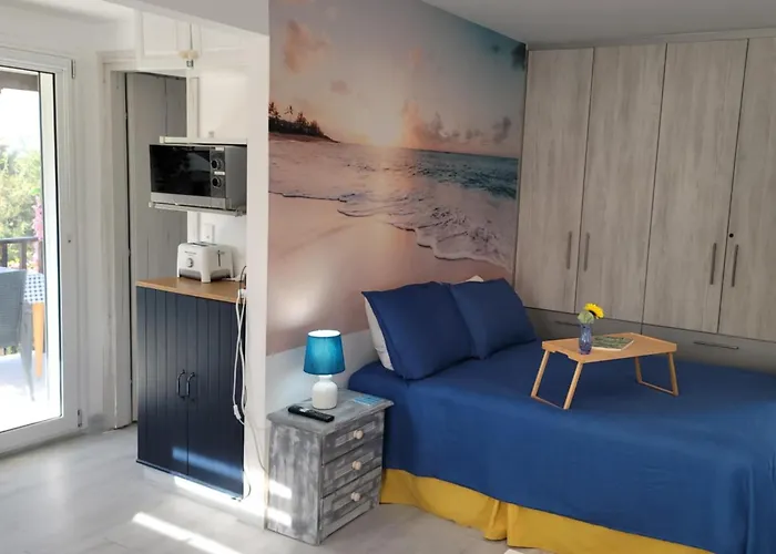Malki's House In Livadi Apartment